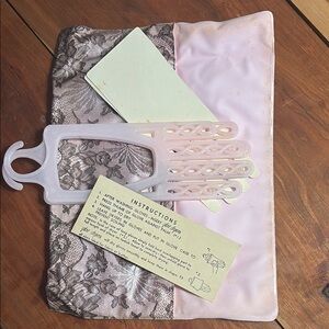 Vintage Pink Glove Dryer Bag & Accessories